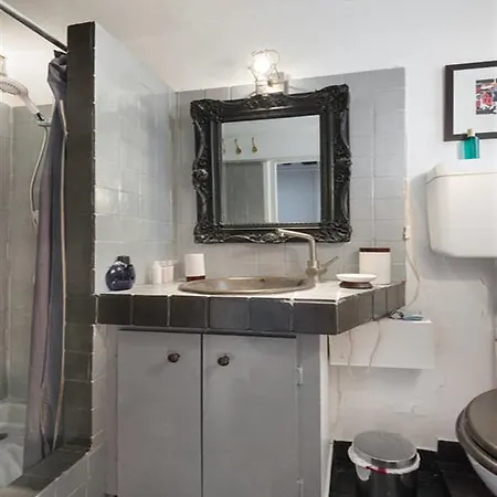 Modern And Stylish Flat - Le Marais Paris